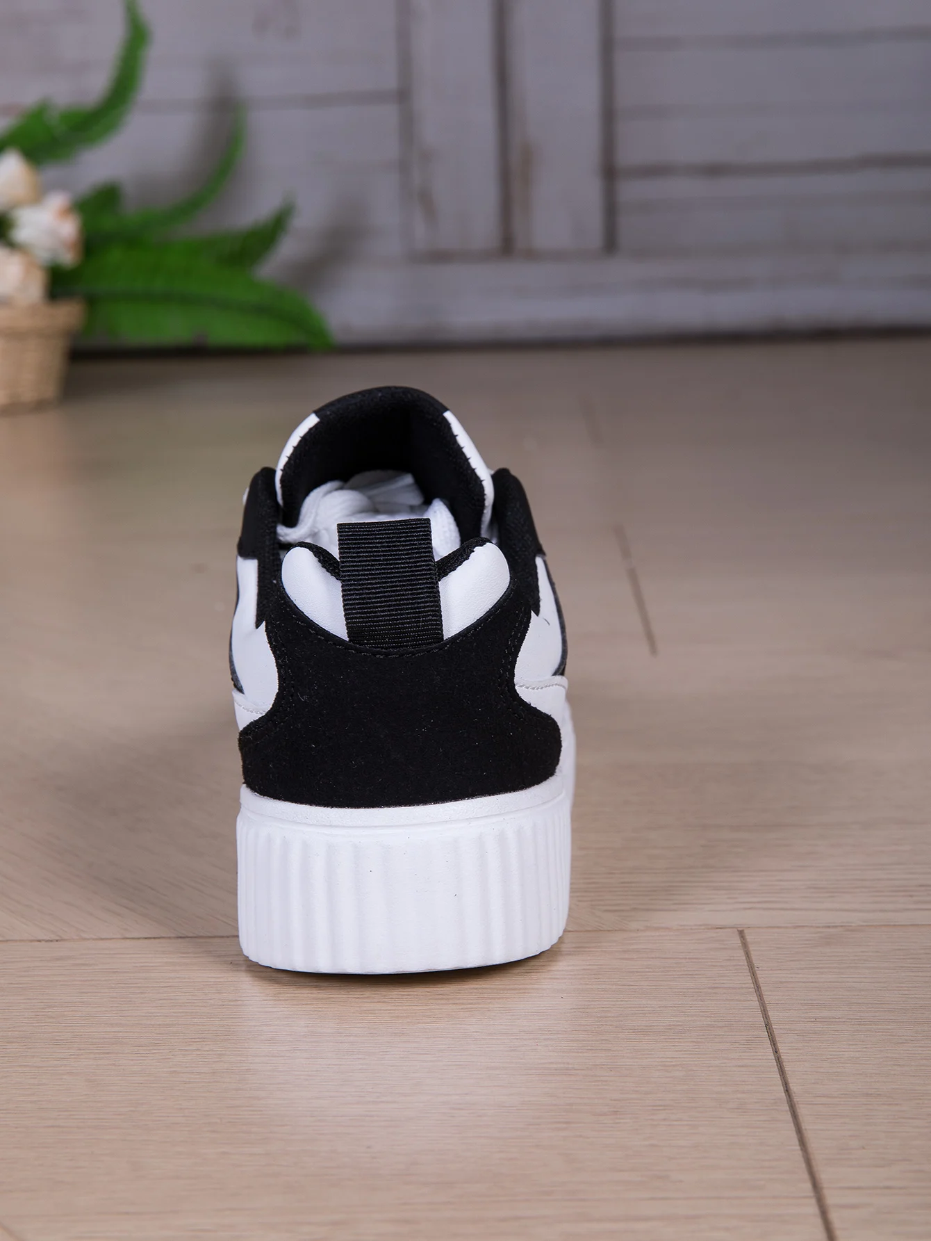 Femmes chaussures chaussures de skateboard pour hommes mode baskets léger blanc noir sport course en plein air chaussures décontractées Size36-46 – Image 7