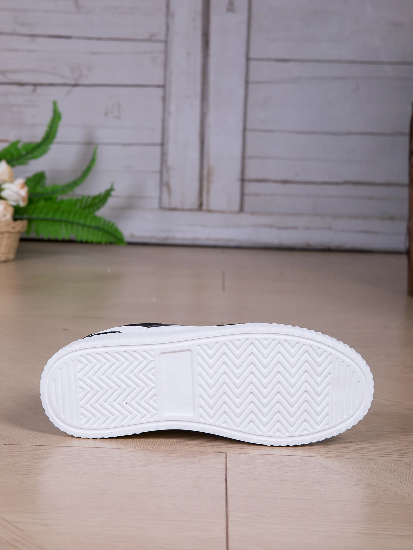 Femmes chaussures chaussures de skateboard pour hommes mode baskets léger blanc noir sport course en plein air chaussures décontractées Size36-46 – Image 8