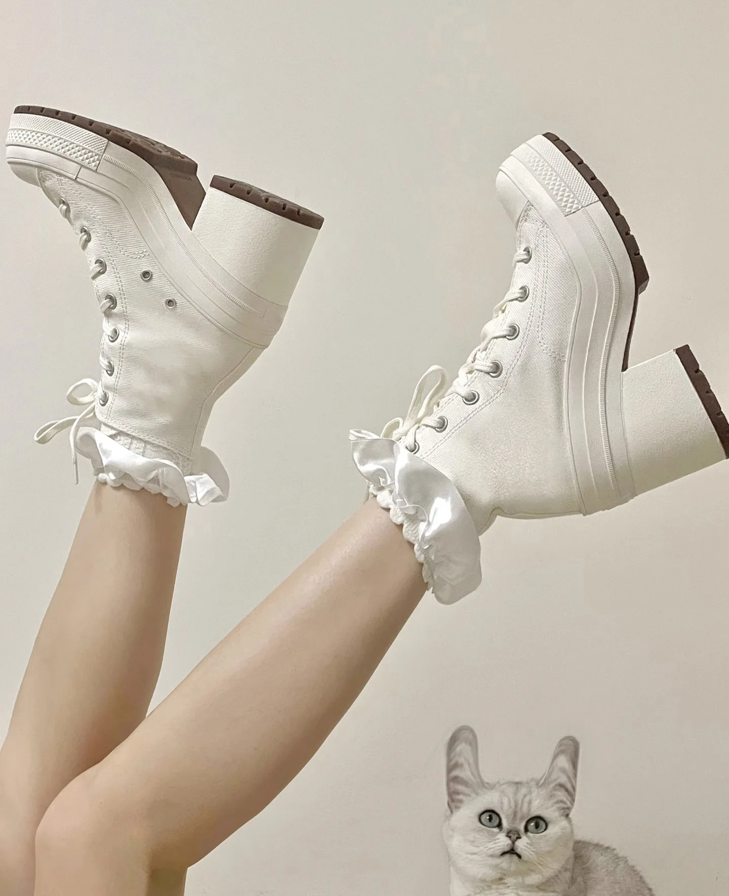 Femmes plate-forme baskets marque de luxe femmes bottes mode en plein air Skateboard chaussures femmes haut toile Sneaker grande taille 36-42 – Image 22